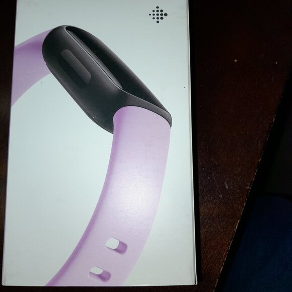 New Fitbit Inspire 3 Lilac - Picture 2 of 3